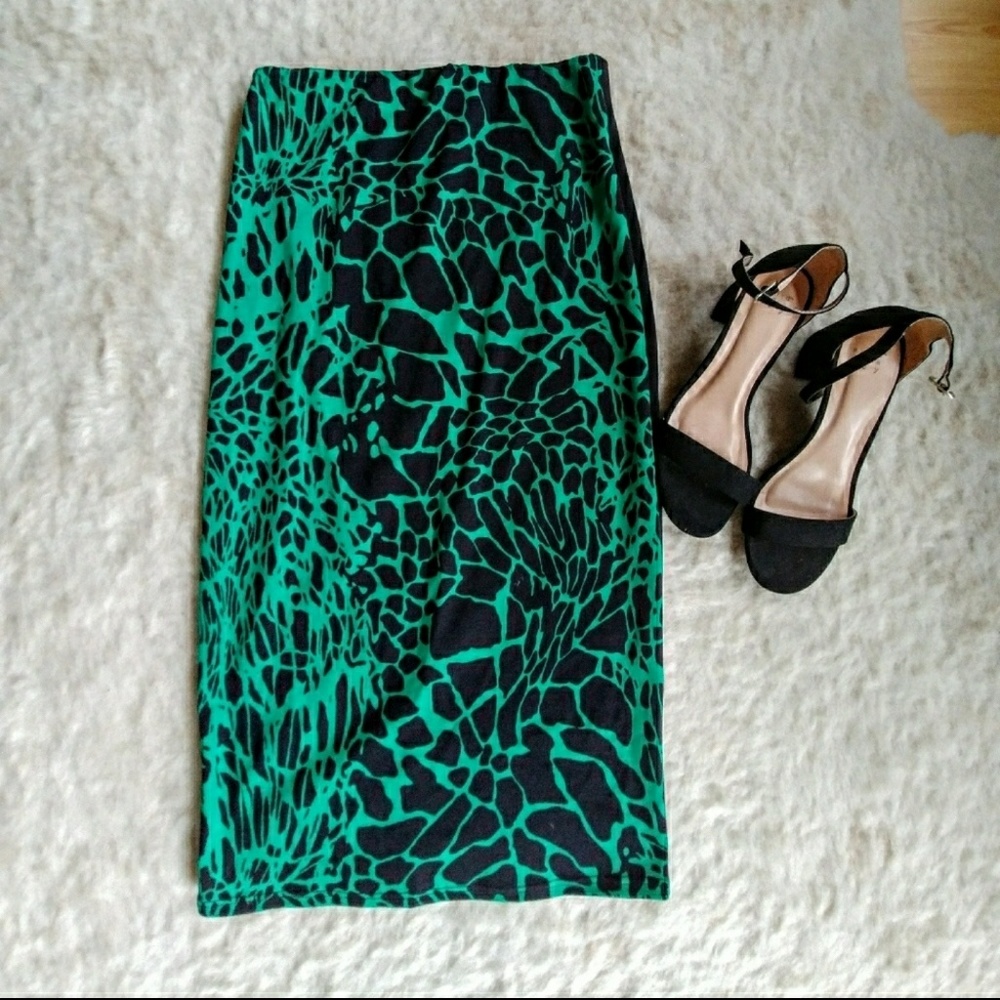 Green & Black Pencil Skirt Size M